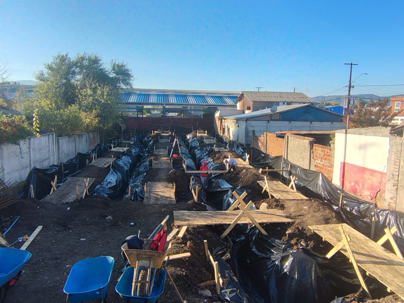 Vista general del avance de las fundaciones del proyecto Comercial La Hacienda